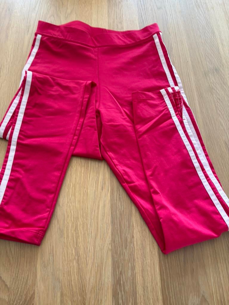 Adidas trainingsbroek maat 40, Kleding | Dames, Maat 38/40 (M), Zwart, Overige typen, Ophalen of Verzenden