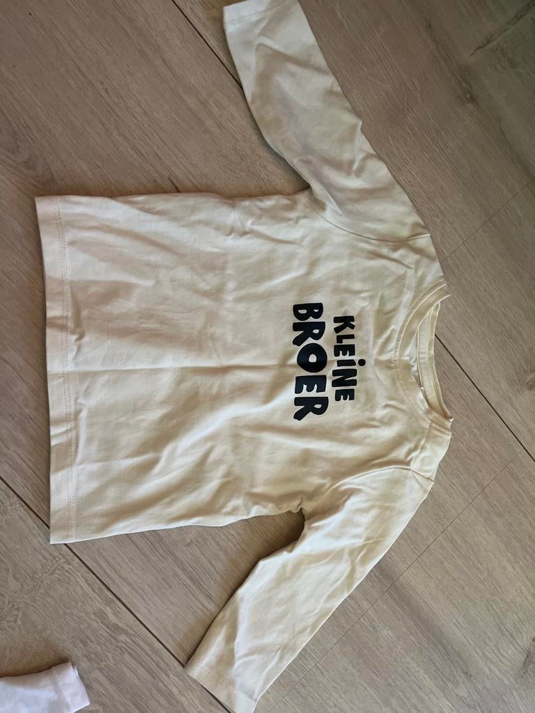 Shirtje maat 68 - 'Kleine Broer', Ophalen, Zo goed als nieuw, Jongetje, Shirtje of Longsleeve