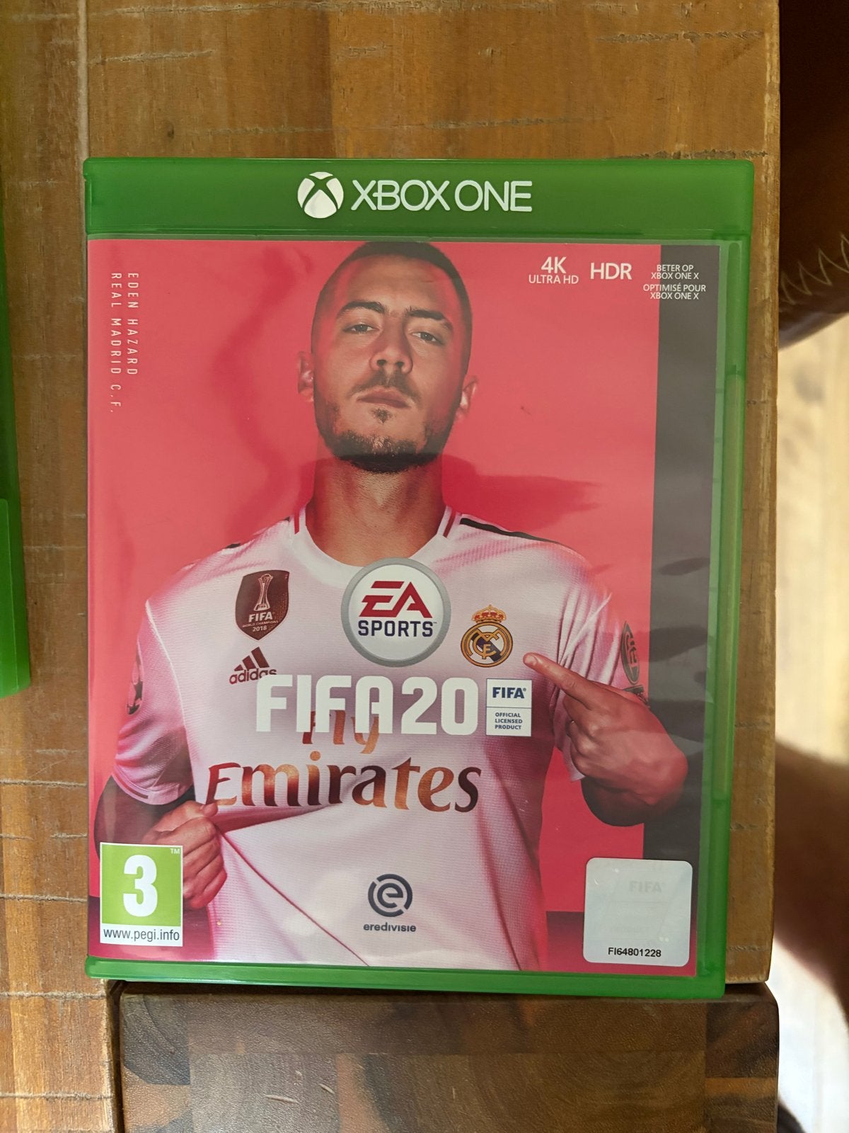 FIFA 20 - Xbox One (met Eden Hazard op cover), Eén computer, Ophalen of Verzenden, Zo goed als nieuw, Sport