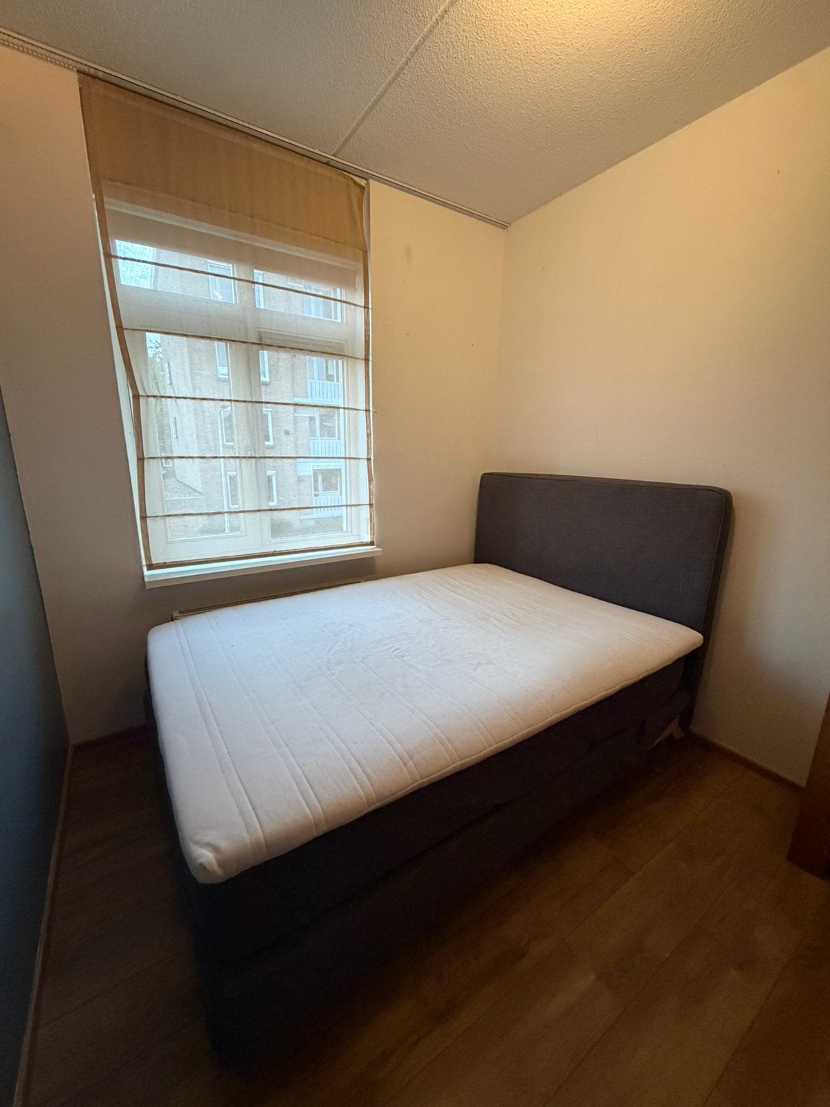 IKEA boxspring donkergrijs 140x200 cm, Ophalen, Gebruikt, Tweepersoons, 140 cm