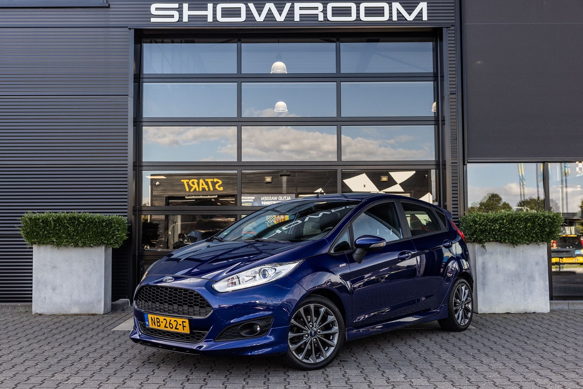 Ford Fiesta  101PK, ST-Line, Cruise, Navi, Dealer onderhoude, Zwart, Blauw, 100 pk, 23 km/l