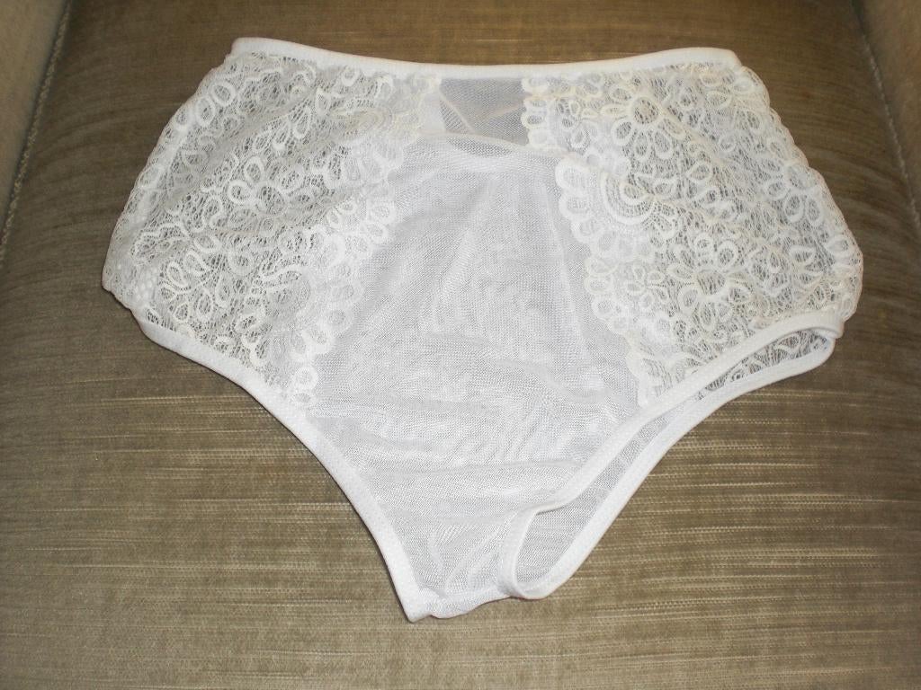 Lingerieset wit, bralette en high waist onderbroek keyhole, Verzenden, Wit, BH