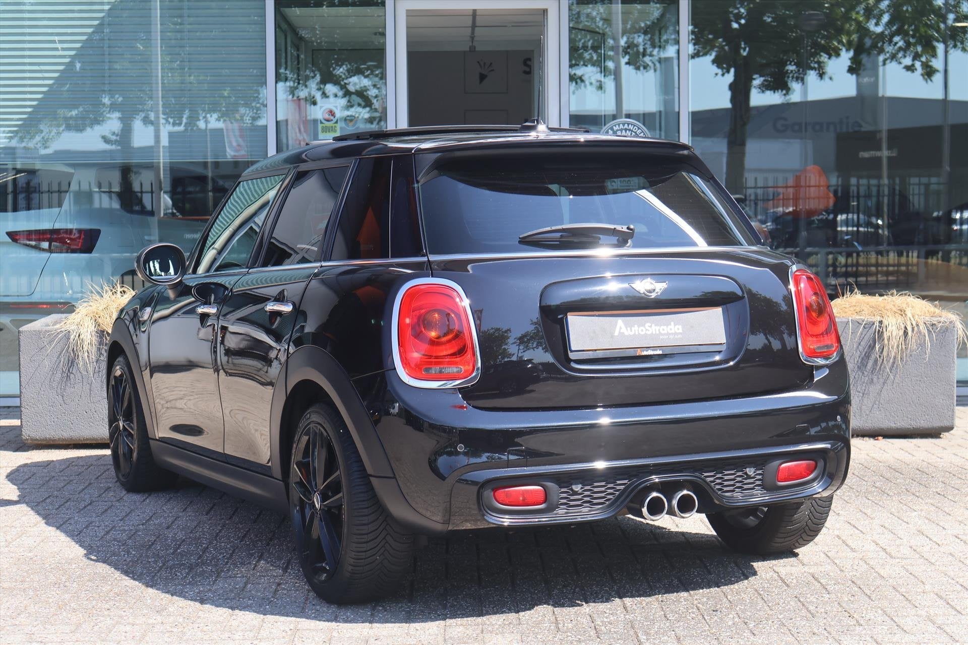 Mini Mini 2.0 COOPER S 192PK 5 DEURS I Pano I Stoelverwarmin, 1998 cc, 1195 kg, Gebruikt, Met garantie (alle)