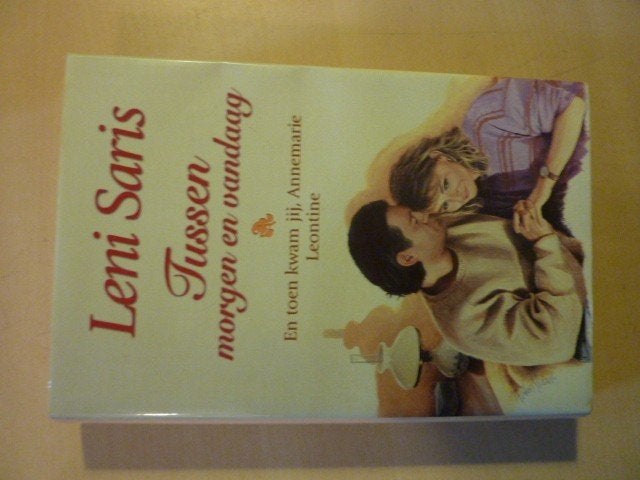 Leni Saris - Tussen morgen en vandaag, Boeken, Verzenden, Zo goed als nieuw