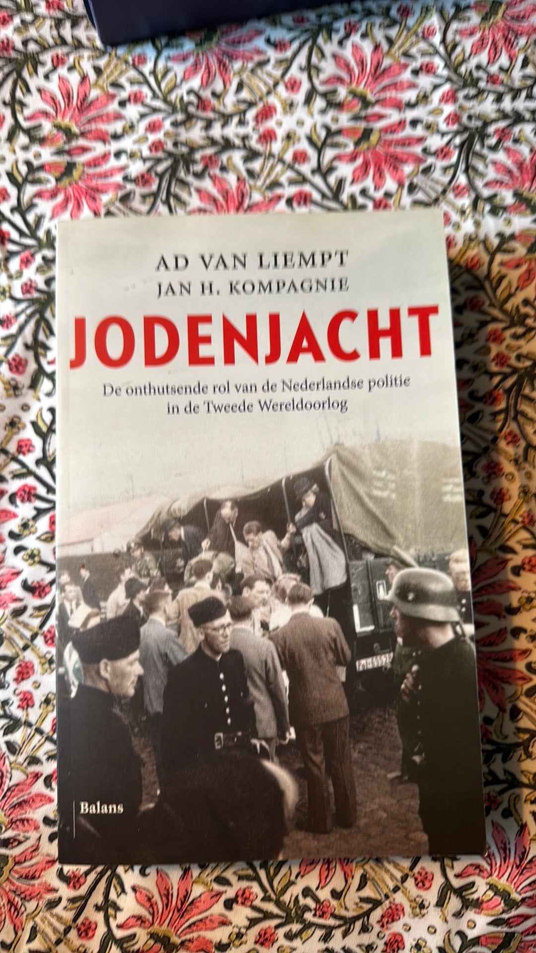 Jodenjacht, Ad van Liempt, Ophalen of Verzenden, Tweede Wereldoorlog, Zo goed als nieuw