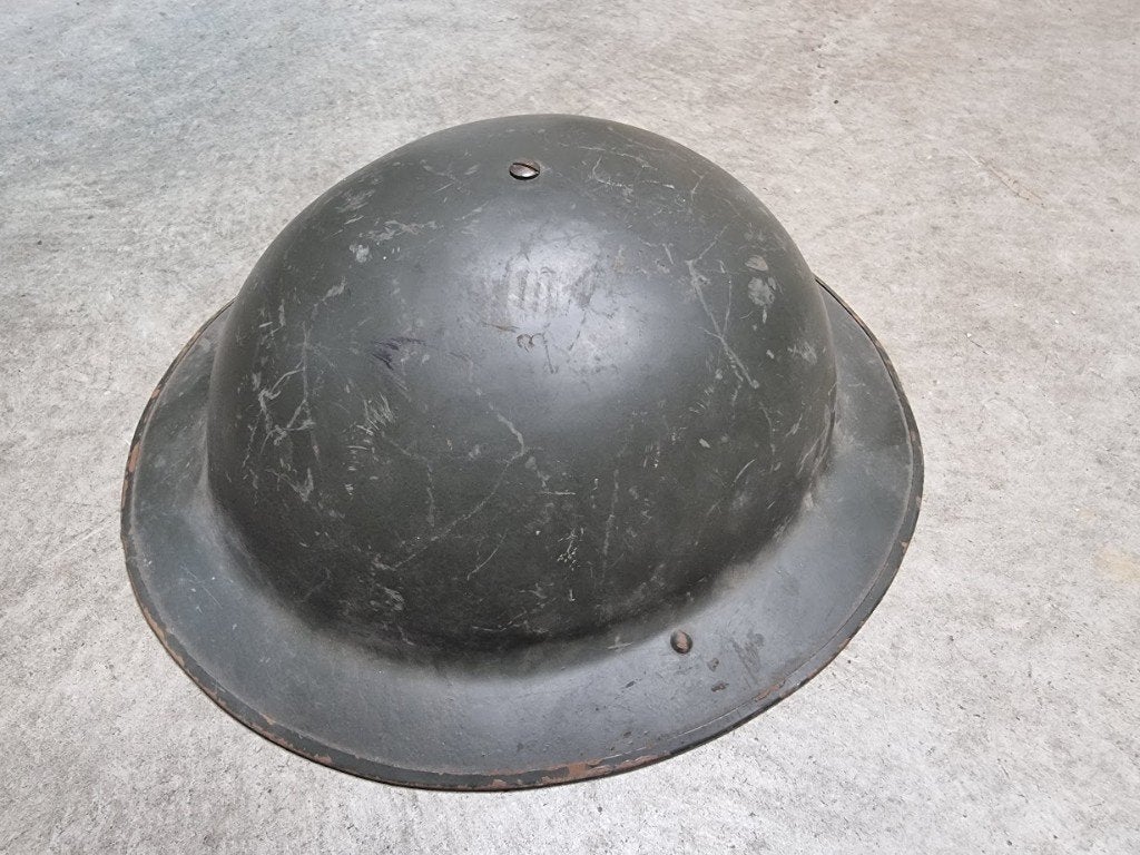 Engelse helm militair wo2, Verzamelen, Militaria | Algemeen, Verzenden, Landmacht, Engeland, Helm of Baret