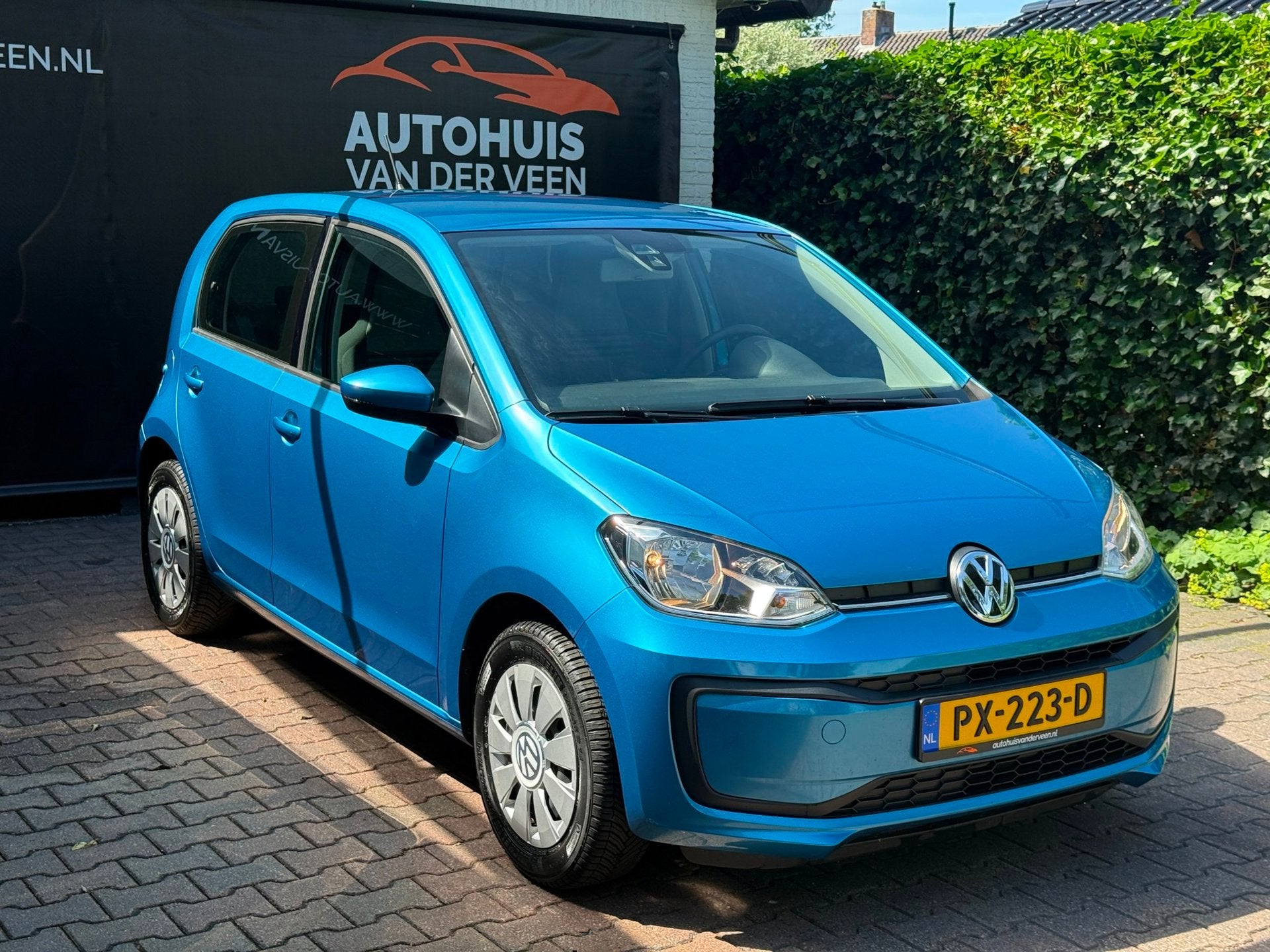 Volkswagen Up! 1.0 BMT Move Up! 60.775 Km! Airco/DAB/4 Seizo, Auto's, Voorwielaandrijving, Dealer onderhouden, Stof, Gebruikt