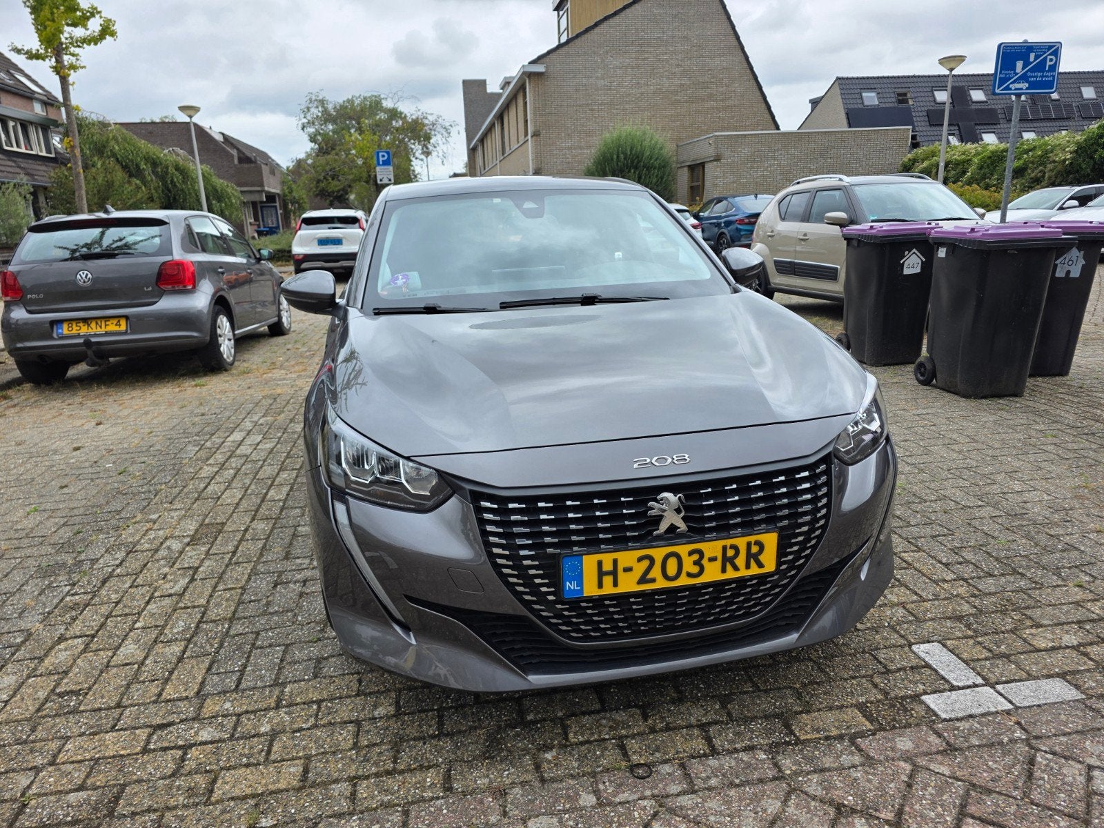 Peugeot 208 1.2 Puretech 100pk 2020 Grijs, Auto's, Voorwielaandrijving, 100 pk, 49 €/maand, Origineel Nederlands