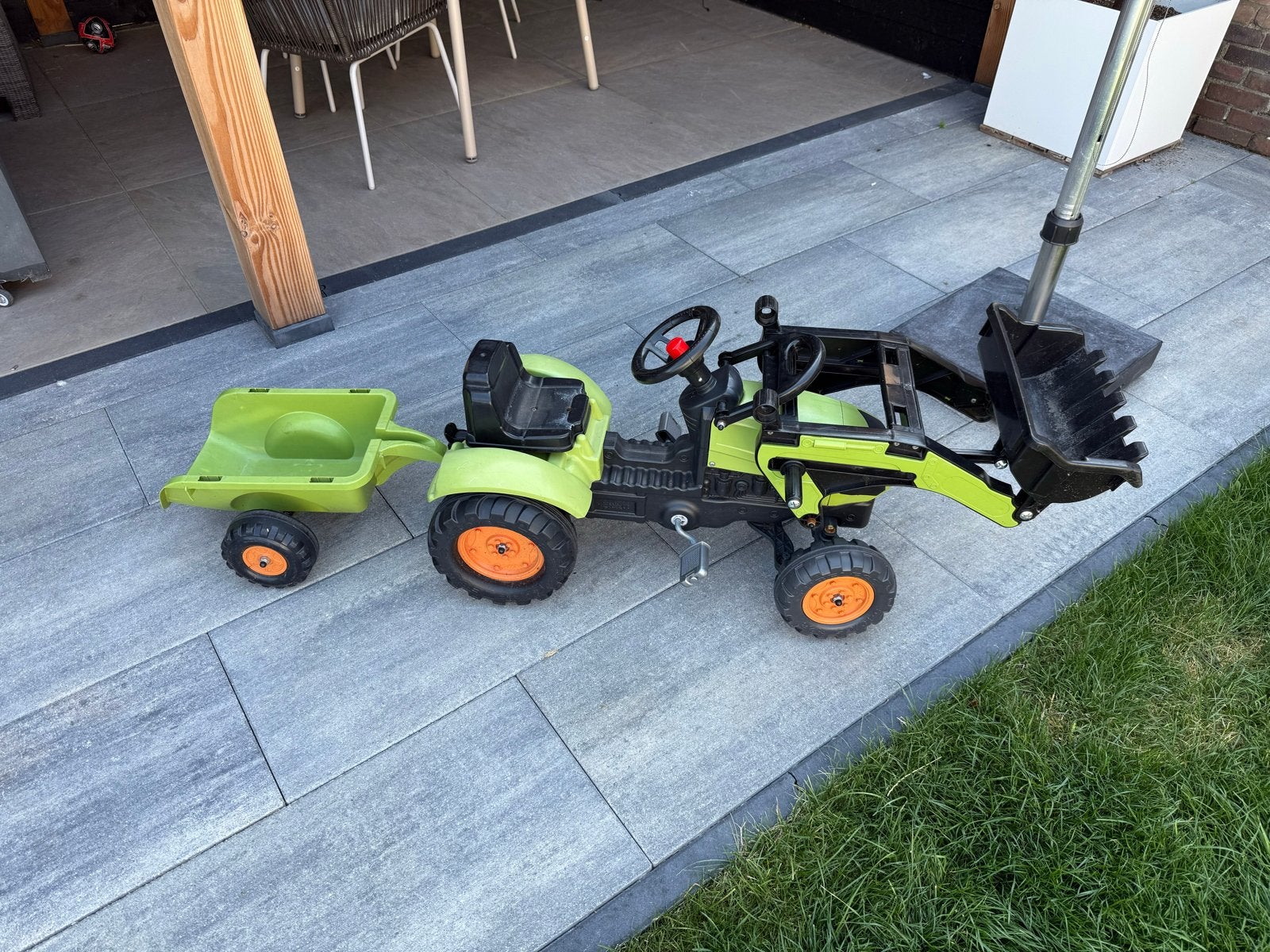 Traptractor Falk  met aanhanger en voorlader, Ophalen, Gebruikt, Trapvoertuig