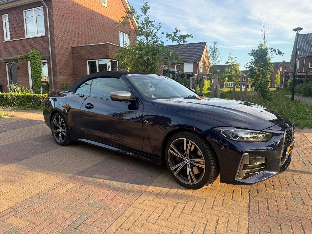 BMW 4-Serie M440i 374pk Xdrive Aut 2022 Blauw, Auto's, BMW, 1800 kg, Zwart, 4-Serie, Vierwielaandrijving