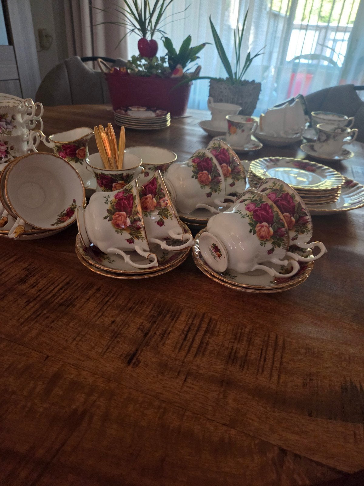 Royal Albert Country Roses Servies - Uitgebreide Set, Huis en Inrichting, Ophalen, Klassiek, Zo goed als nieuw, Royal Albert
