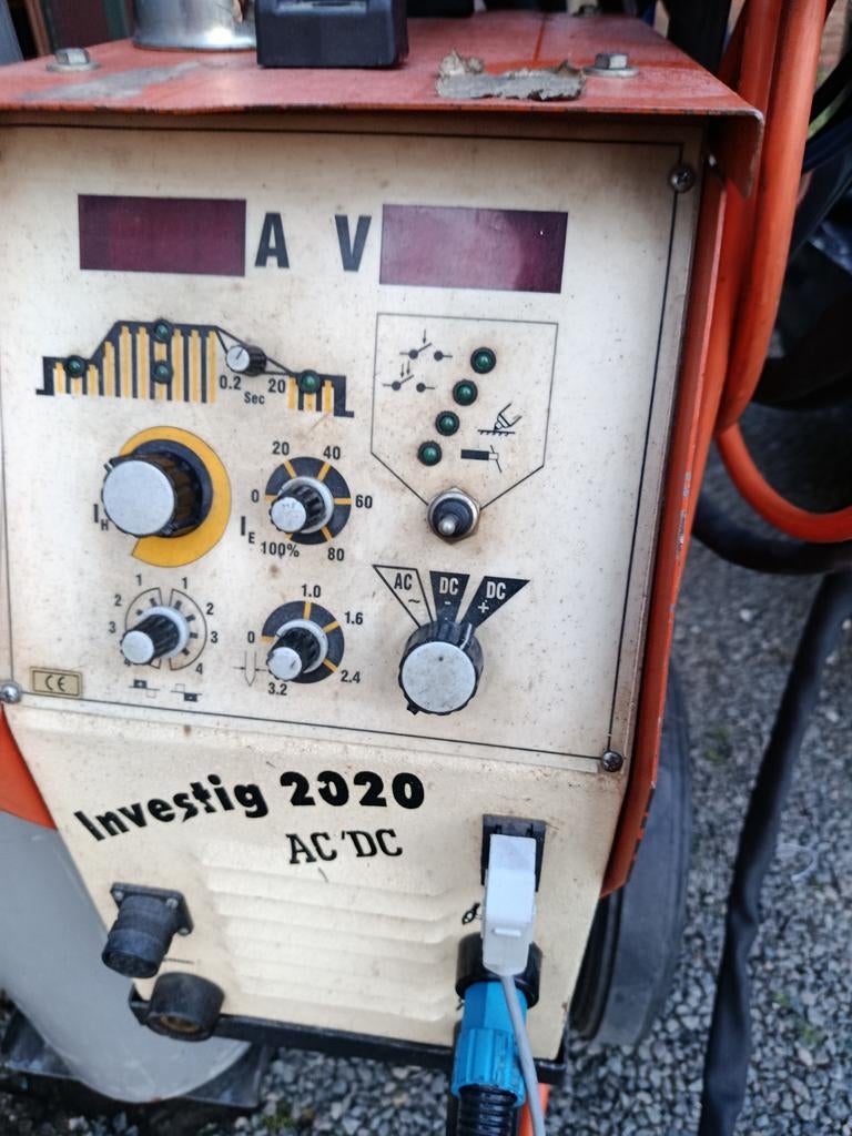 Ac dc laspost met las kartje en argon flies .aluminium l, Doe-het-zelf en Verbouw, Gereedschap | Lasapparaten, Ophalen, 150 tot 250 ampère