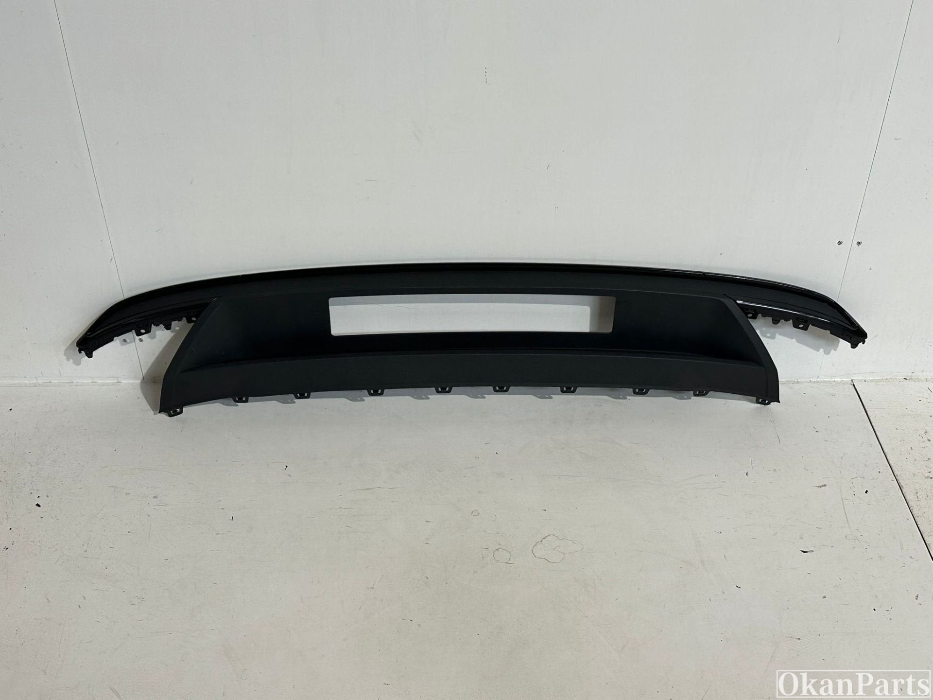 Audi A3 8Y Sedan S-line diffuser 8Y5807521A