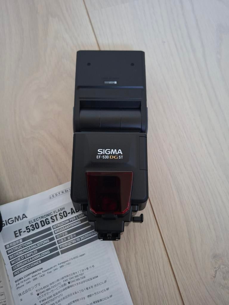 Sigma EF-530 DG ST flitser voor (Sony) camera, Audio, Tv en Foto, Ophalen of Verzenden, Gebruikt, Sigma, Kantelbaar