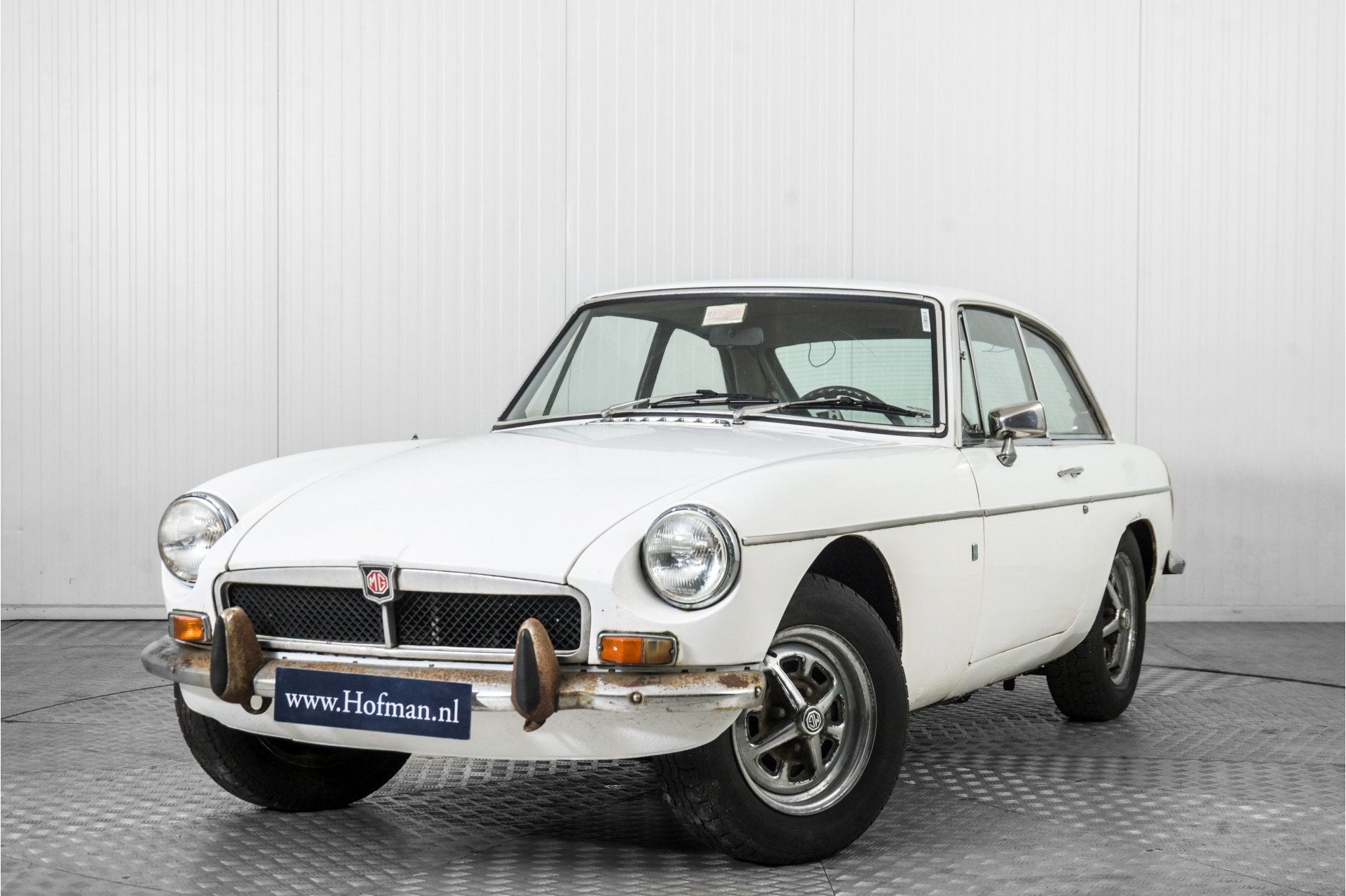 MG B GT MGBGT 1972 model, stalen dashbord, overdrive. ., B, Achterwielaandrijving, Gebruikt, 4 cilinders