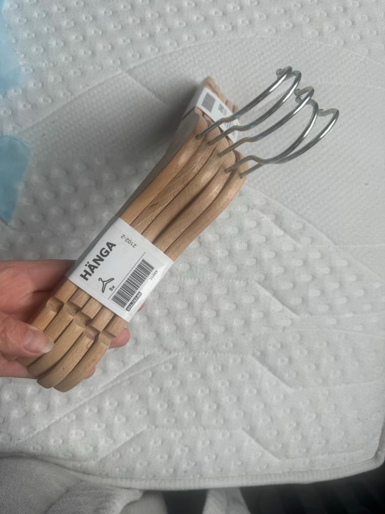 IKEA HÄNGA kledinghangers baby/kind - 24 stuks, Kinderen en Baby's, Ophalen of Verzenden, Zo goed als nieuw