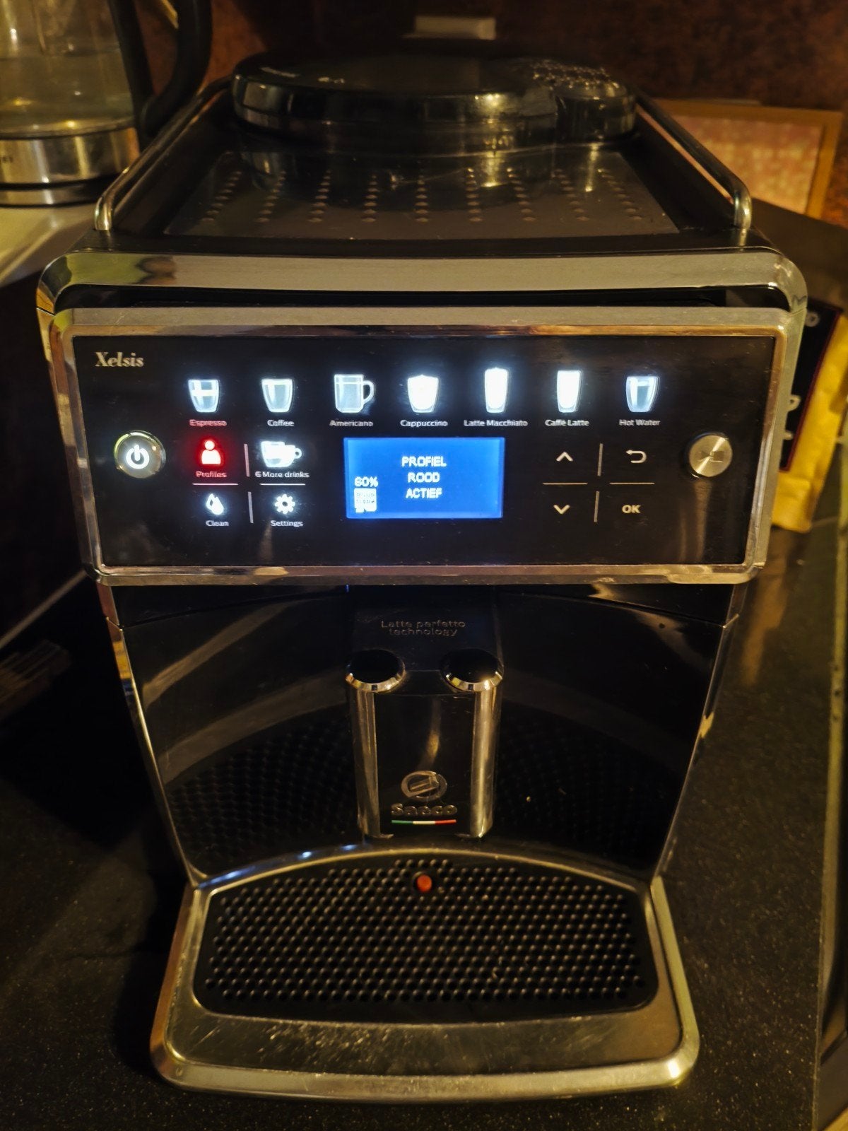 SAECO Xelsis Koffiezetapparaat met alle accessoires, Ophalen, 10 kopjes of meer, Koffiemachine, Koffiebonen