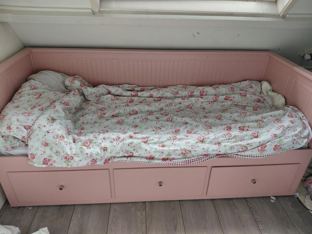 Ikea Hemnes bed bedbank oud roze (zonder matras en dekbed), Huis en Inrichting, Ophalen, Eenpersoons, Wit, 80 cm