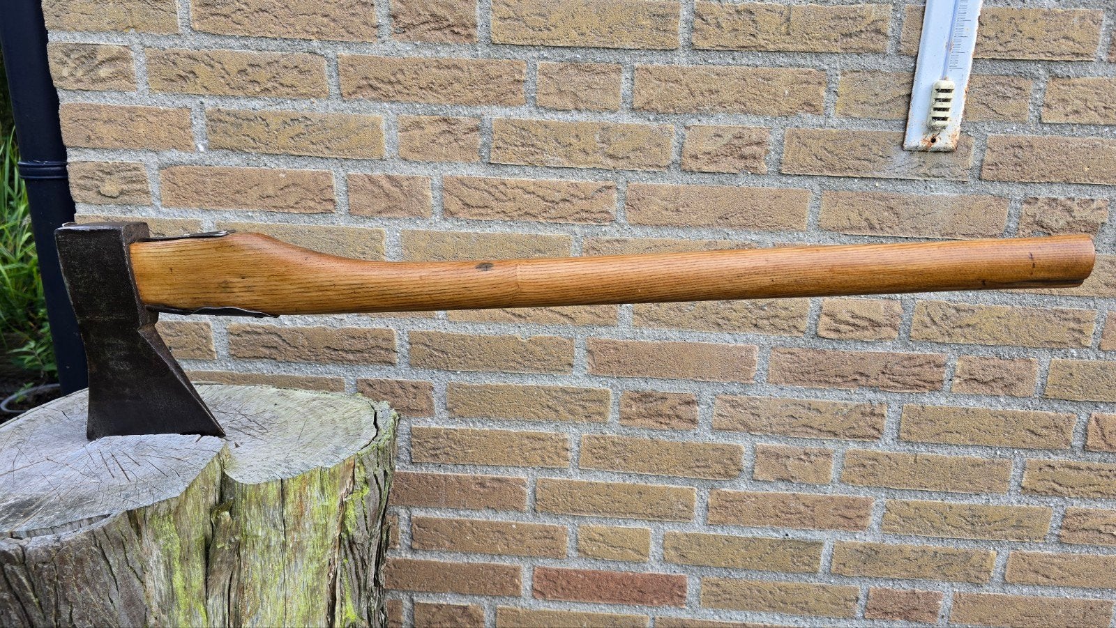 Helko Werk 1500 grams bos/velbijl, zeker 50 jaar oud, Ophalen, Gebruikt, Bijl, Helko
