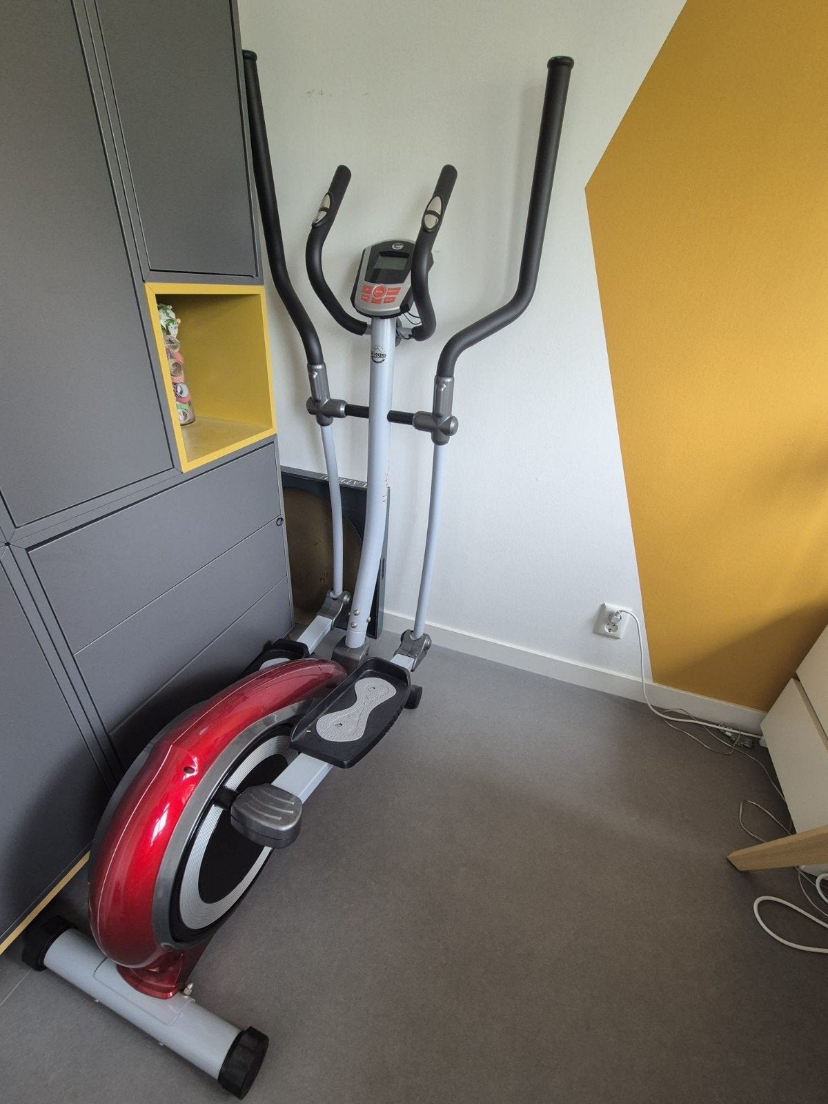 Rössler Crosstrainer - Zo goed als nieuw, Ophalen, Zo goed als nieuw, Buik, Crosstrainer