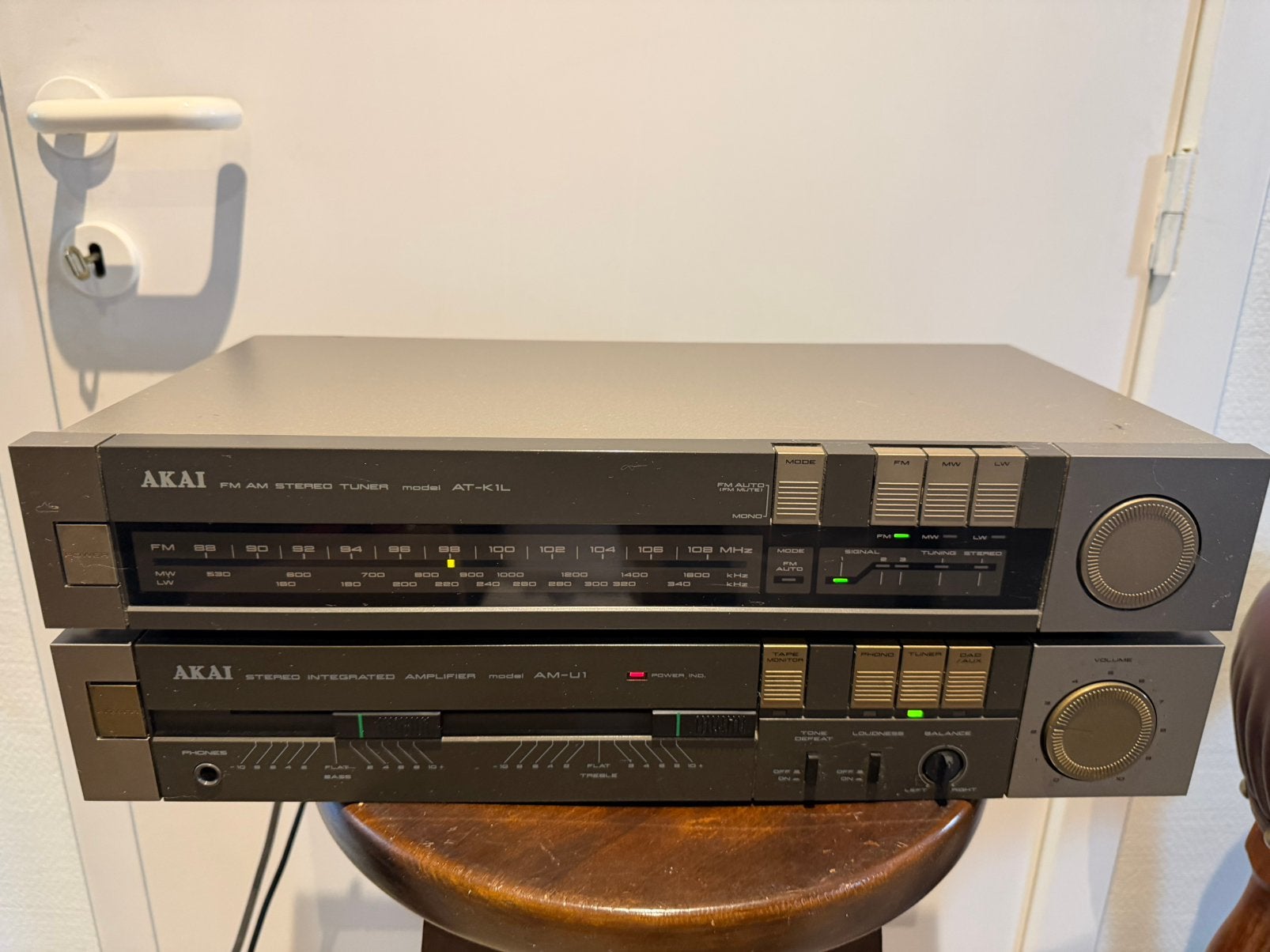 AKAI AT-K1L + AM-U1 Vintage Tuner & Stereo Versterker Japan, Ophalen of Verzenden, Zo goed als nieuw, Akai