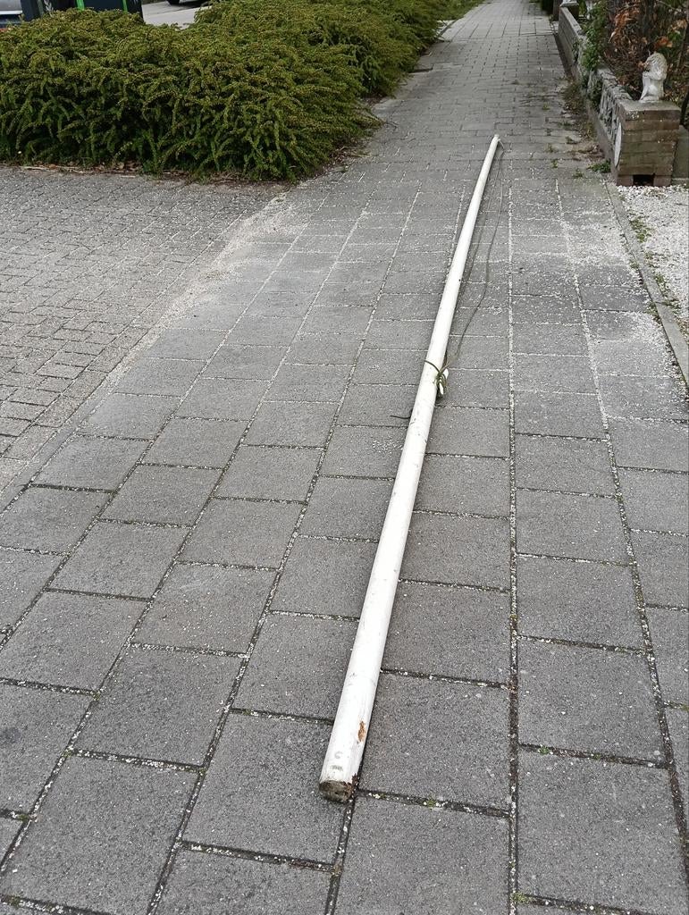 Houten vlaggen mast 6 meter 7cm doorsnede, Ophalen