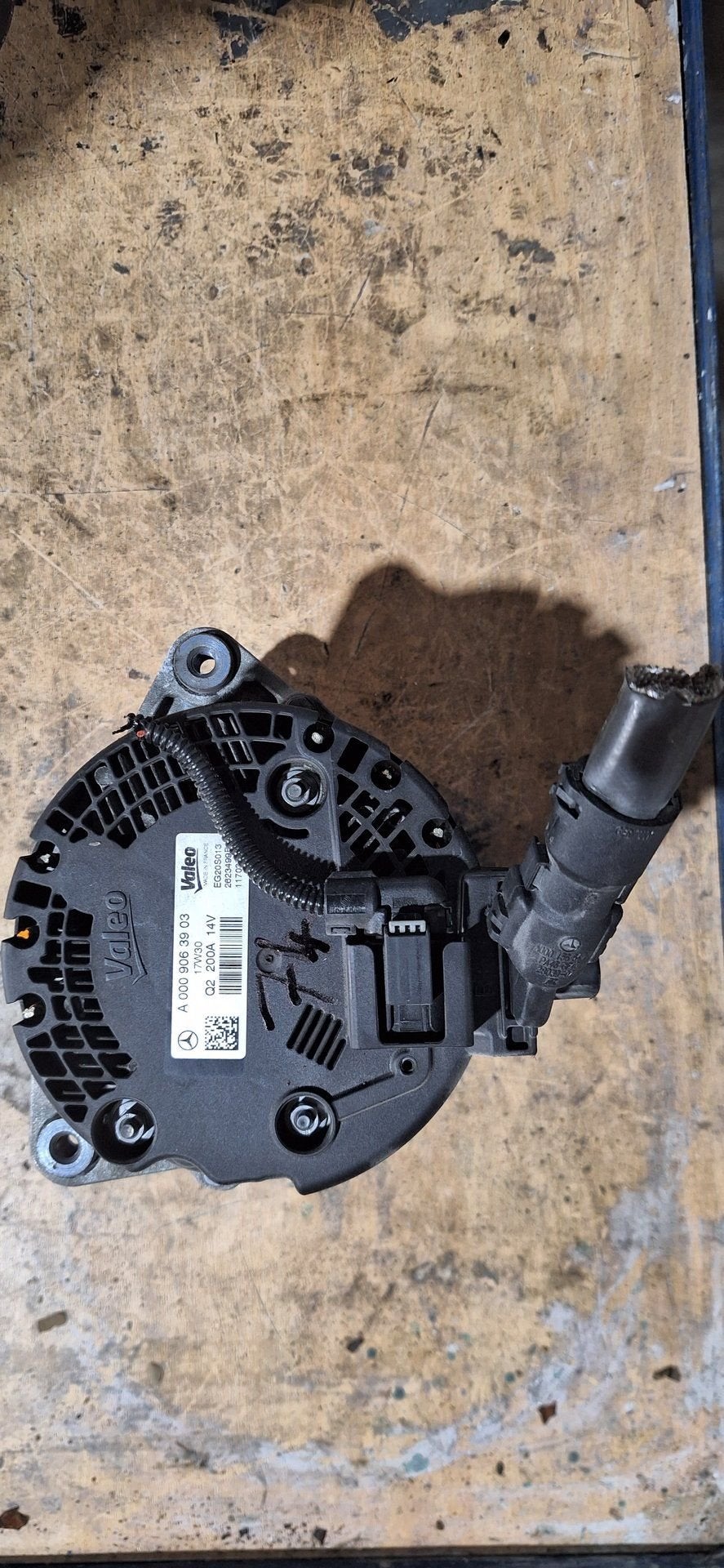 Originele Dynamo Mercedes W205 W213 W447 2.0d OM654 A0009063, Gebruikt, -, Ophalen of Verzenden, -