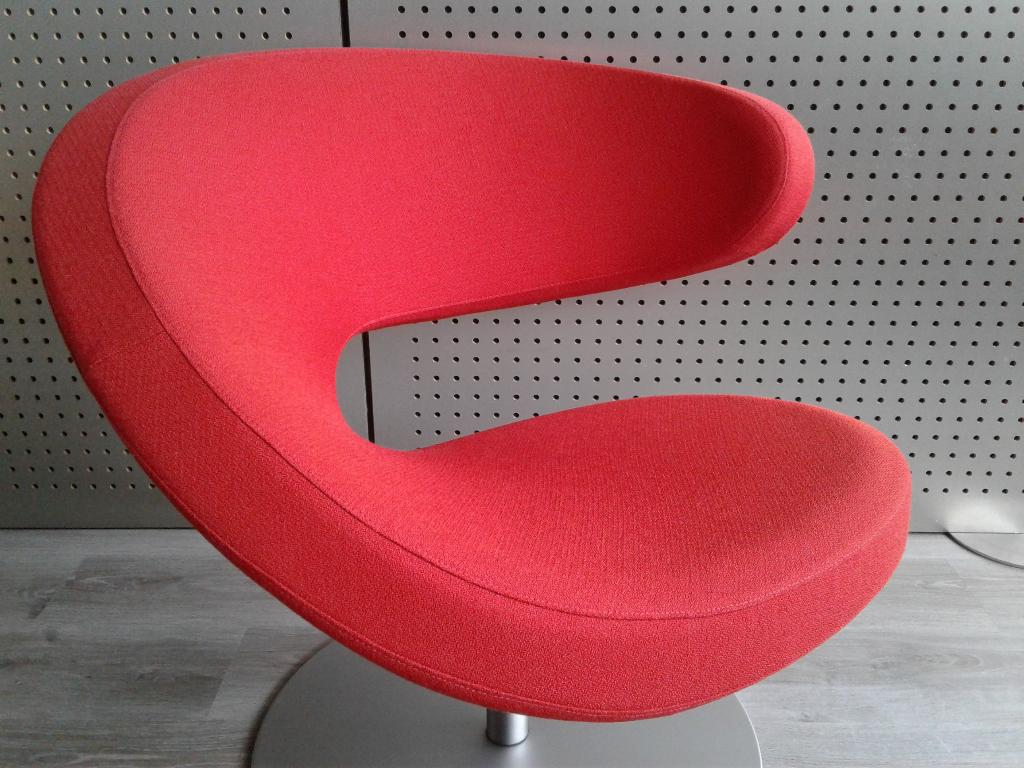 Variér (Stokke) Peel Club (Rood), Prachtig!, Huis en Inrichting, Fauteuils, Overige materialen, Ophalen of Verzenden, Zo goed als nieuw