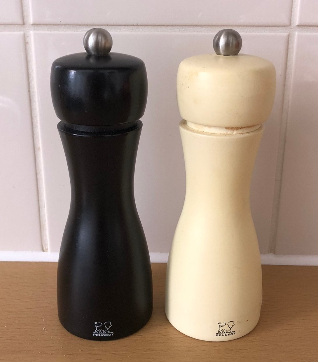 Peugeot Tahiti Peper- en Zoutmolen 16 cm, Huis en Inrichting, Keuken | Keukenbenodigdheden, Ophalen of Verzenden, Zo goed als nieuw
