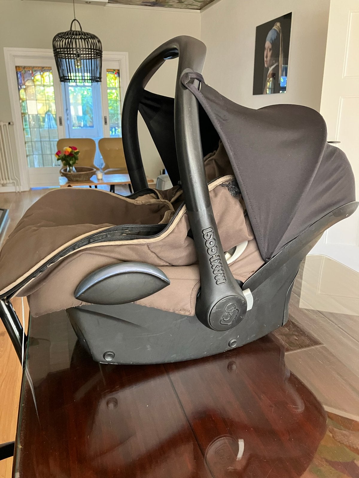 Schone Maxi Cosi inclusief Iso-fix, Ophalen, Autogordel of Isofix, Gebruikt, Zijbescherming