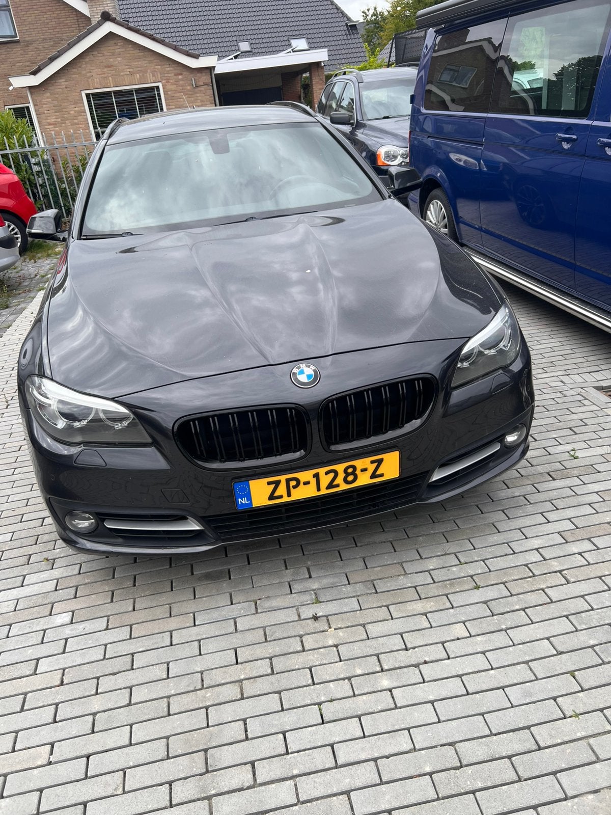 BMW 5-Serie 525d Sdrive 211pk Aut. 2015 Grijs, Automaat, Achterwielaandrijving, 1995 cc, 4 cilinders