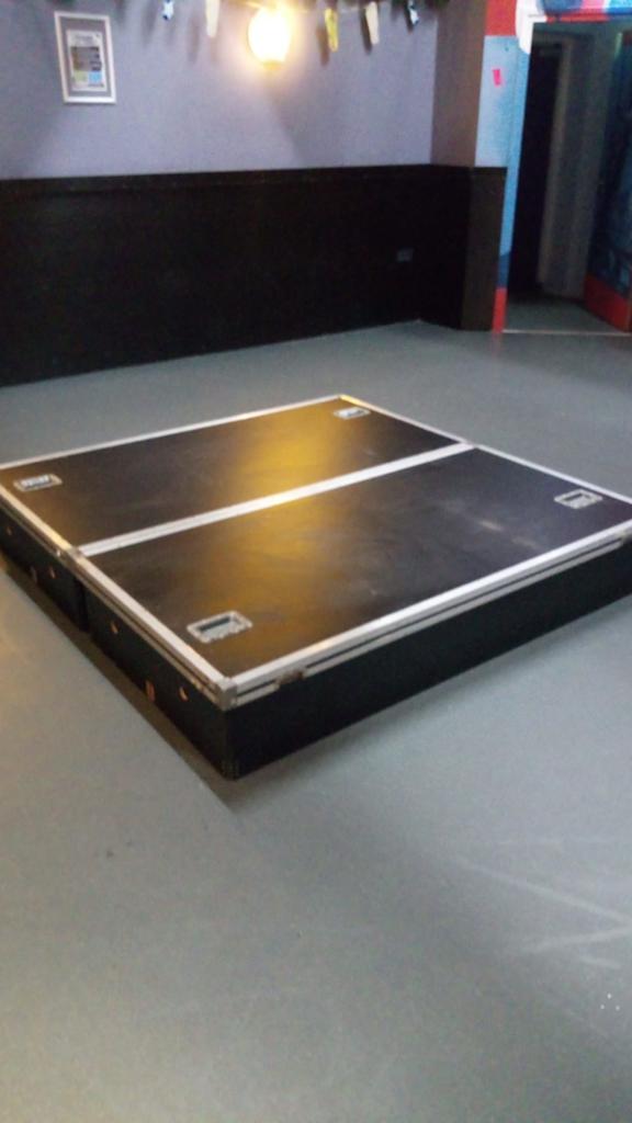 Drumpodium 180x180x30cm, Ophalen, Zo goed als nieuw, Overige merken