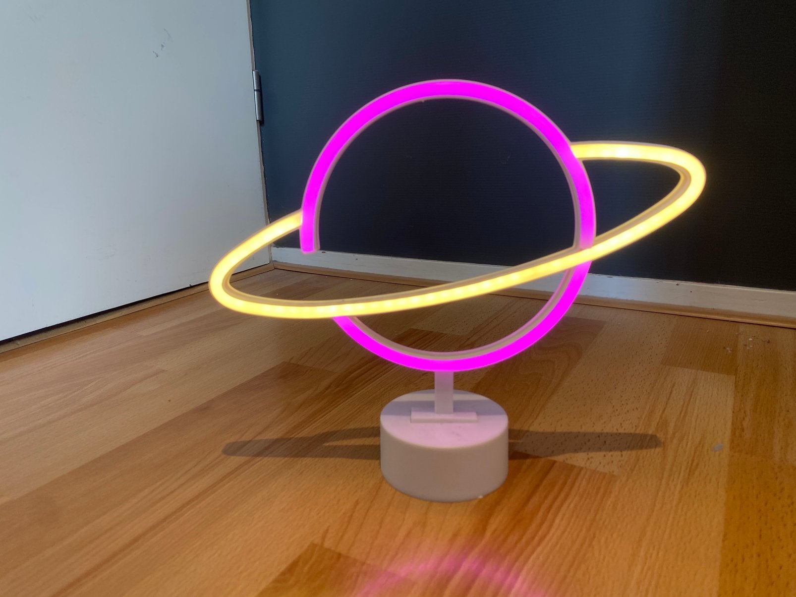 Neon lamp, Verzenden, Zo goed als nieuw, Kunststof