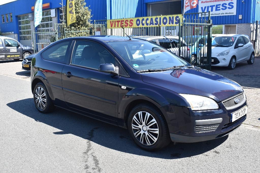 Ford Focus 1.4 59KW 3D 2007 Blauw  NIEUWE AK NIEUWE BANDEN, Auto's, Ford, 15 km/l, 4 cilinders, Blauw, 610 kg