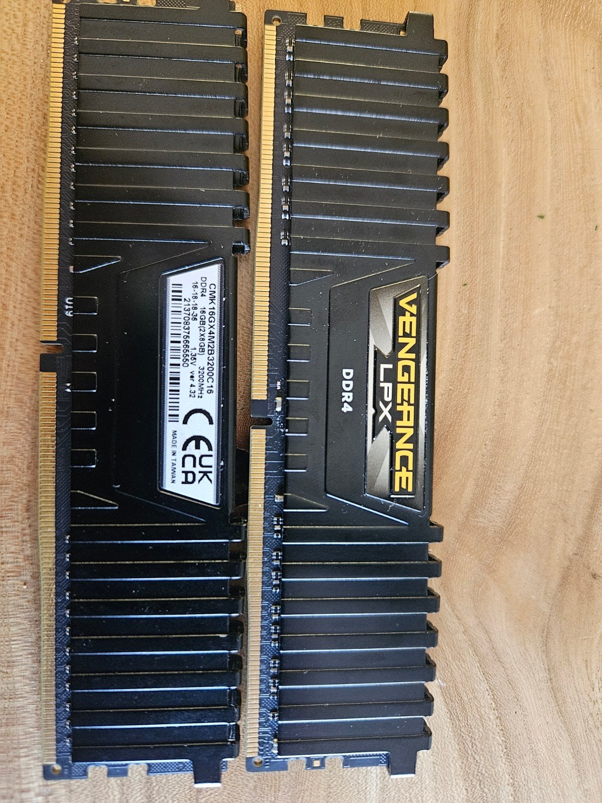 Corsair Vengeance LPX 16GB (2x8GB) DDR4 RAM 3200MHz