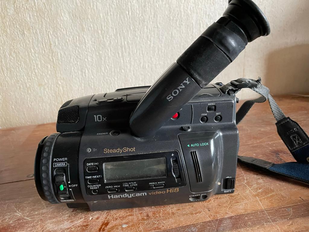 Sony CCD-TR2000E Hi8 Handycam Videocamera, Ophalen of Verzenden, Hi 8, Camera