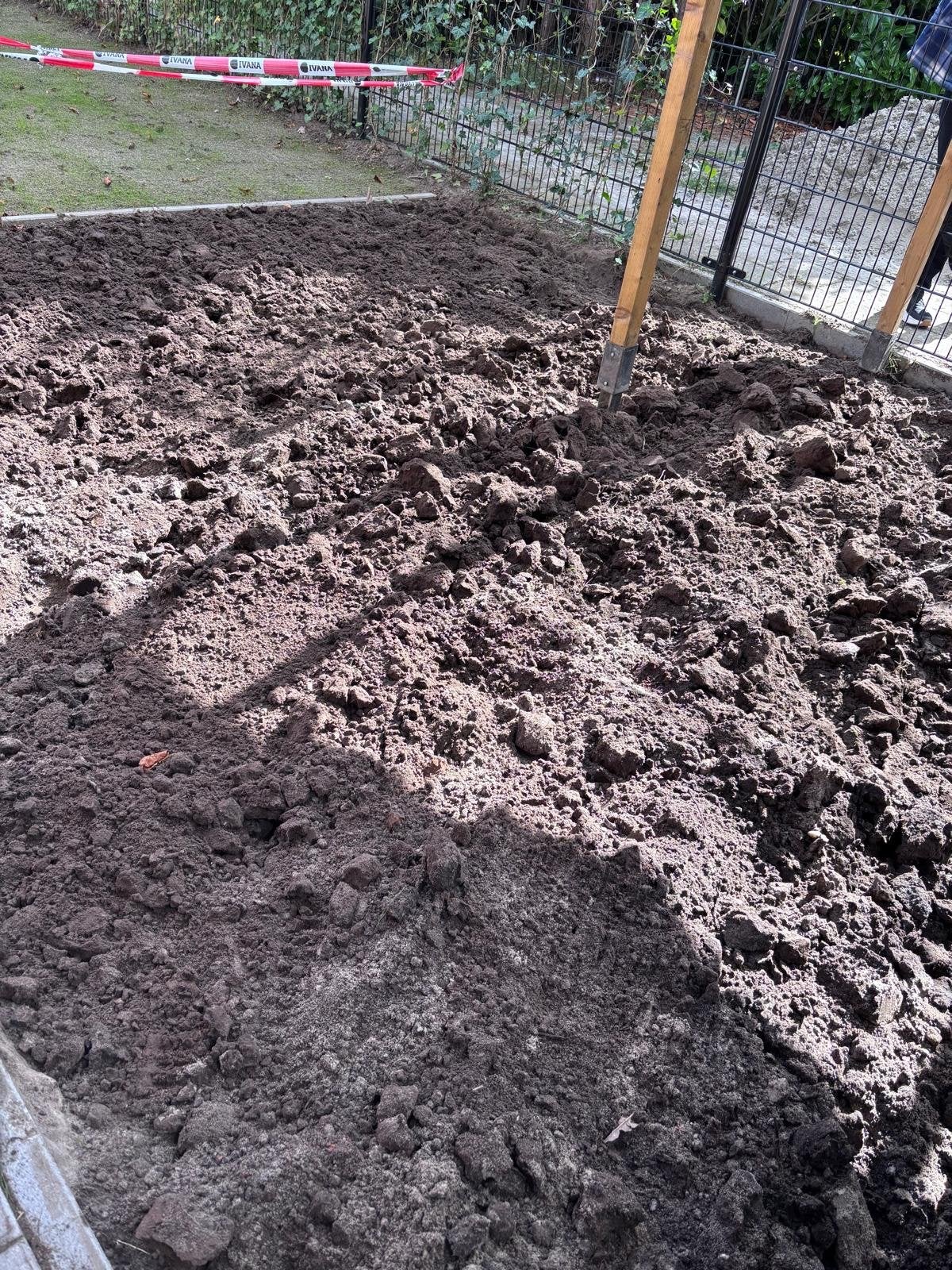 Tuinaarde, ongeveer 2 kuub, Ophalen, Gebruikt, Overige typen