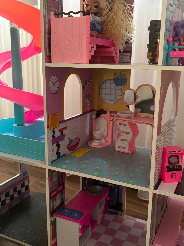 Lol poppenhuis, Ophalen, Zo goed als nieuw, Poppenhuis