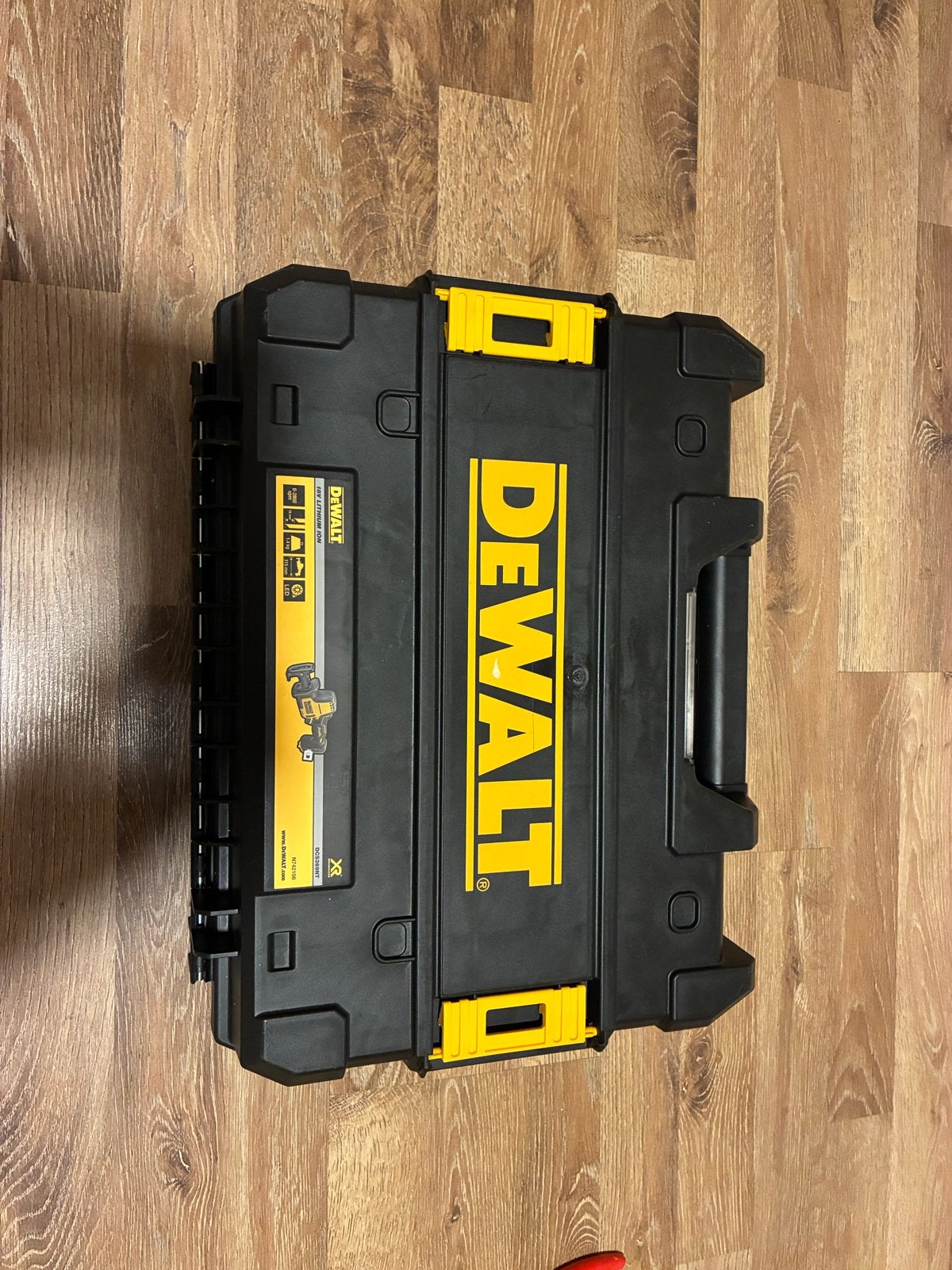 Foto 8 van DeWALT 18V XR Reciprozaag DCS369 met accu en TSTAK koffer
