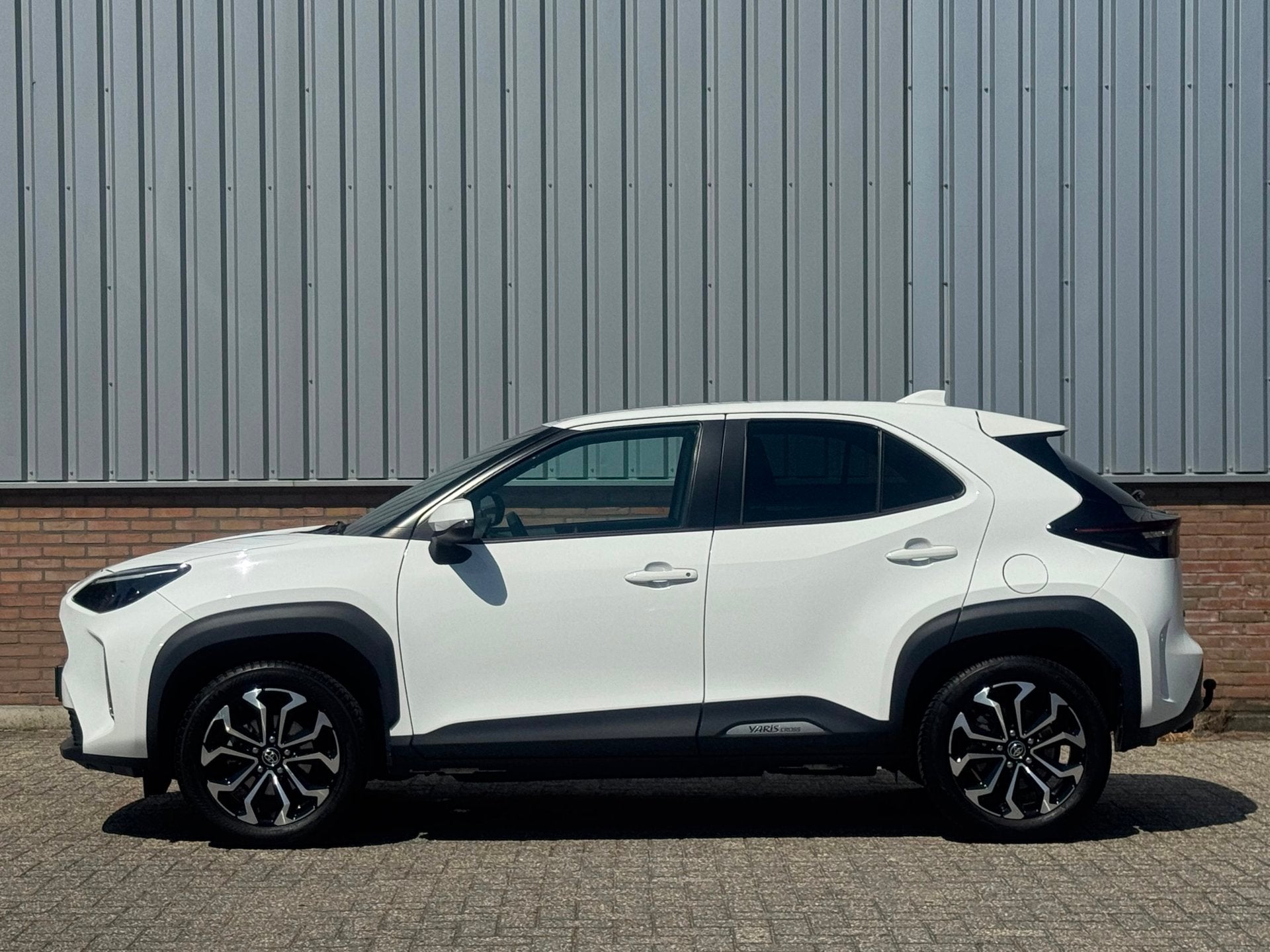 Toyota Yaris Cross 1.5 Hybrid Business Plus Trekhaak/ Dealer, Gebruikt, Bedrijf, 93 pk, Hybride Elektrisch/Benzine