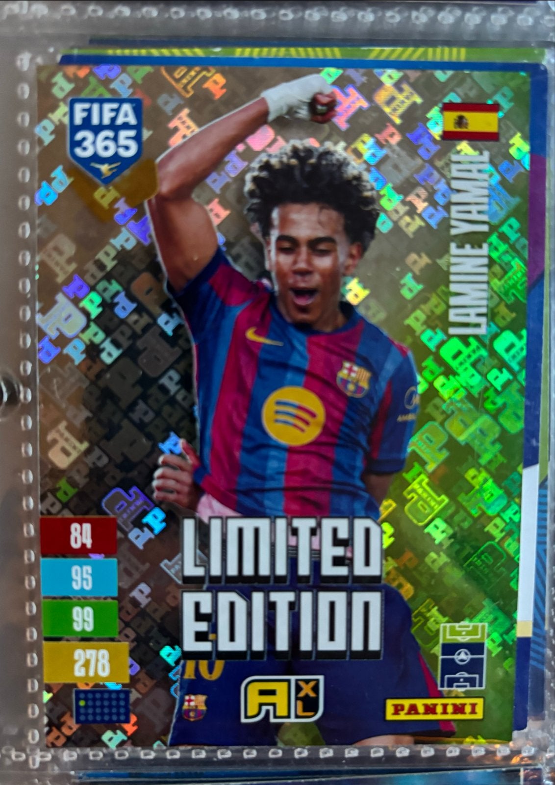 Panini FIFA 365 Limited Edition holo Lamine Yamal, Ophalen of Verzenden, Nieuw, Buitenlandse clubs, Spelerskaart