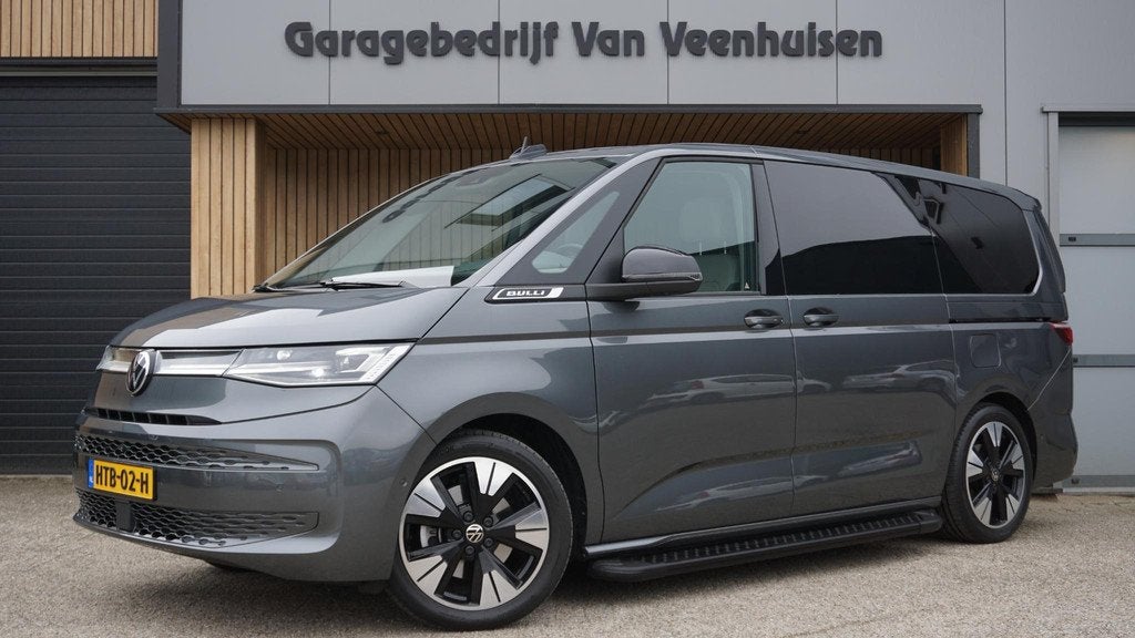 Volkswagen Multivan 1.5 eHybrid 245pk L2 7-Zits Bulli Editio, Auto's, Automaat, Euro 6, 150 min, 7 stoelen
