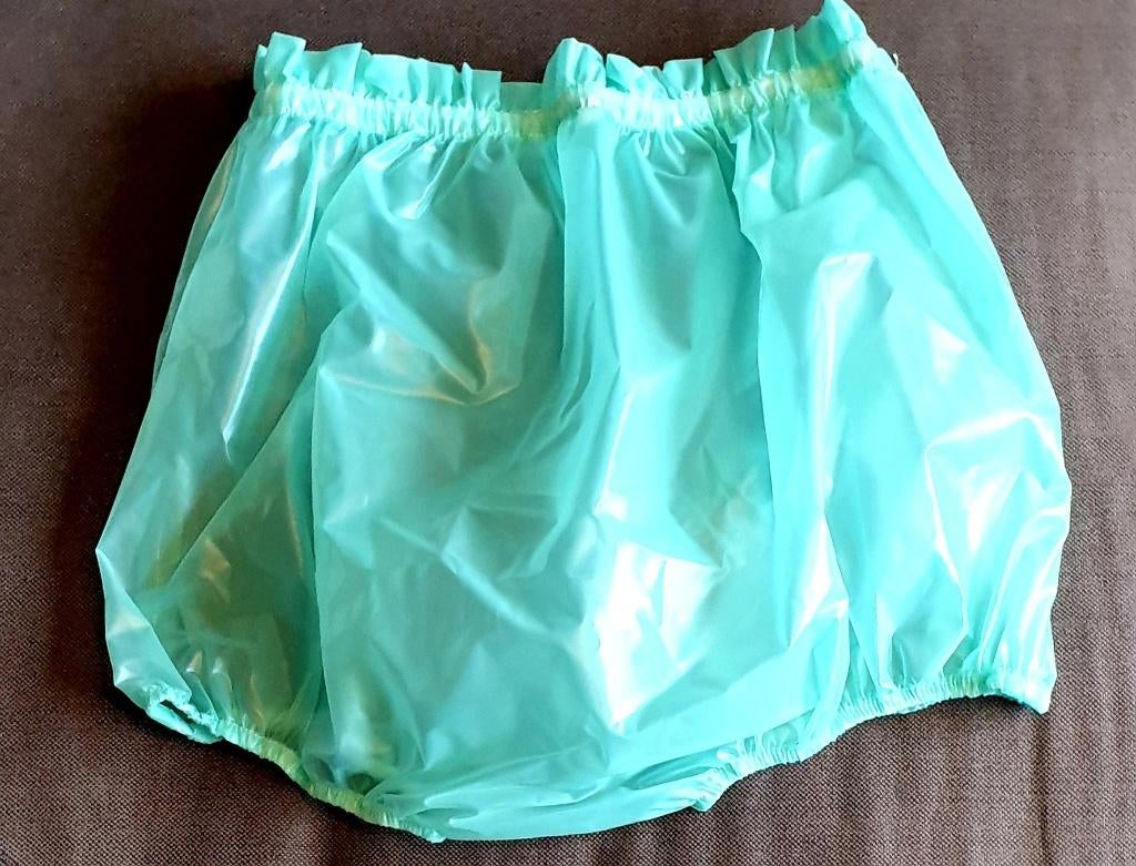 Groene plastic broek met hoge taille, plastic rok, Kort, Maat 46/48 (XL) of groter, Nieuw, Ophalen of Verzenden