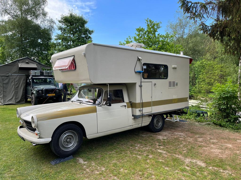 Peugeot 404 1978 camper, de leukste oldtimer van Nederland, Overige merken, Chemisch toilet, Reservewiel, Handgeschakeld