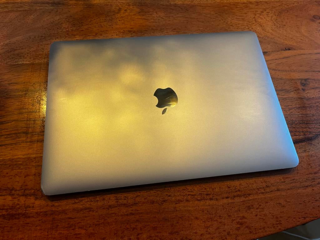 MacBook Air 2019 i5, Computers en Software, Apple Macbooks, Gebruikt, Qwerty, 8 GB, 13 inch