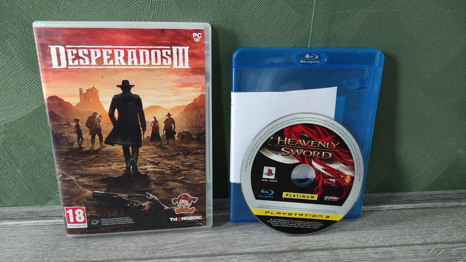 Heavenly sword ps3 en gratis desperados 3 pc game, 3 spelers of meer, Ophalen of Verzenden, Zo goed als nieuw, Vanaf 3 jaar