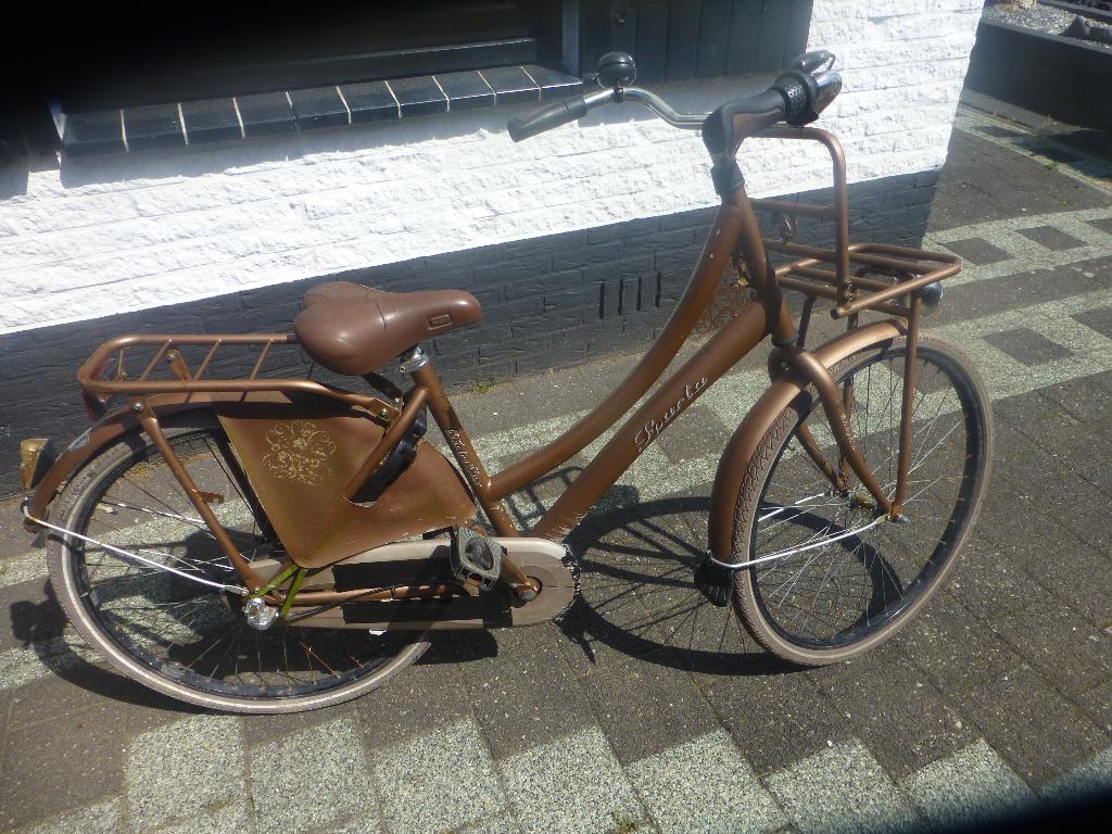 Te koop: Sparta 26 inch meisjesfiets. € 25,-, Fietsen en Brommers, Terugtraprem, Sparta, Gebruikt, Versnellingen