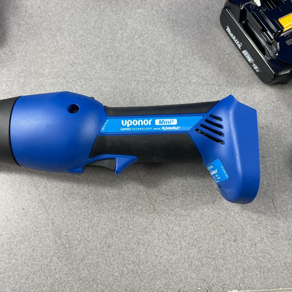 Uponor Mini 2 | Perstang | 3 persbekken | in koffer | 403625, Ophalen of Verzenden, Gebruikt