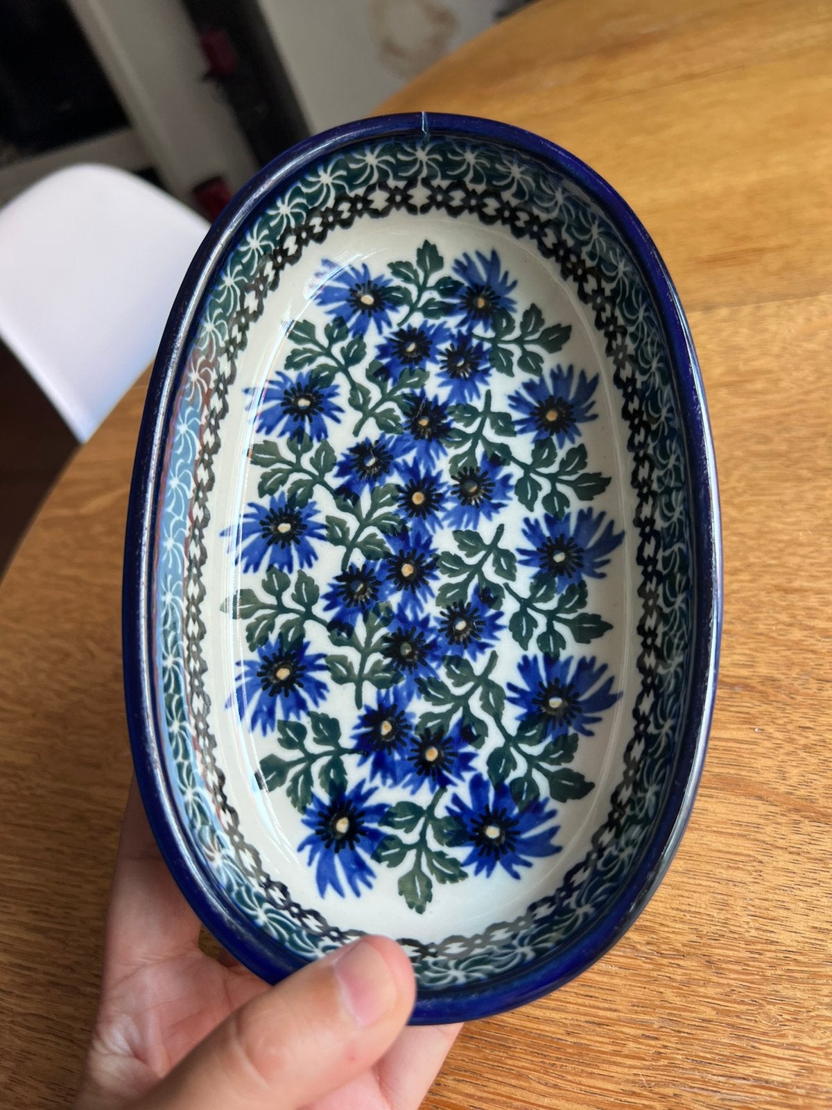 Ovaal schaaltje van Bunzlau met bloemenmotief, Ophalen of Verzenden, Gebruikt, Overige stijlen, Schaal of Schalen