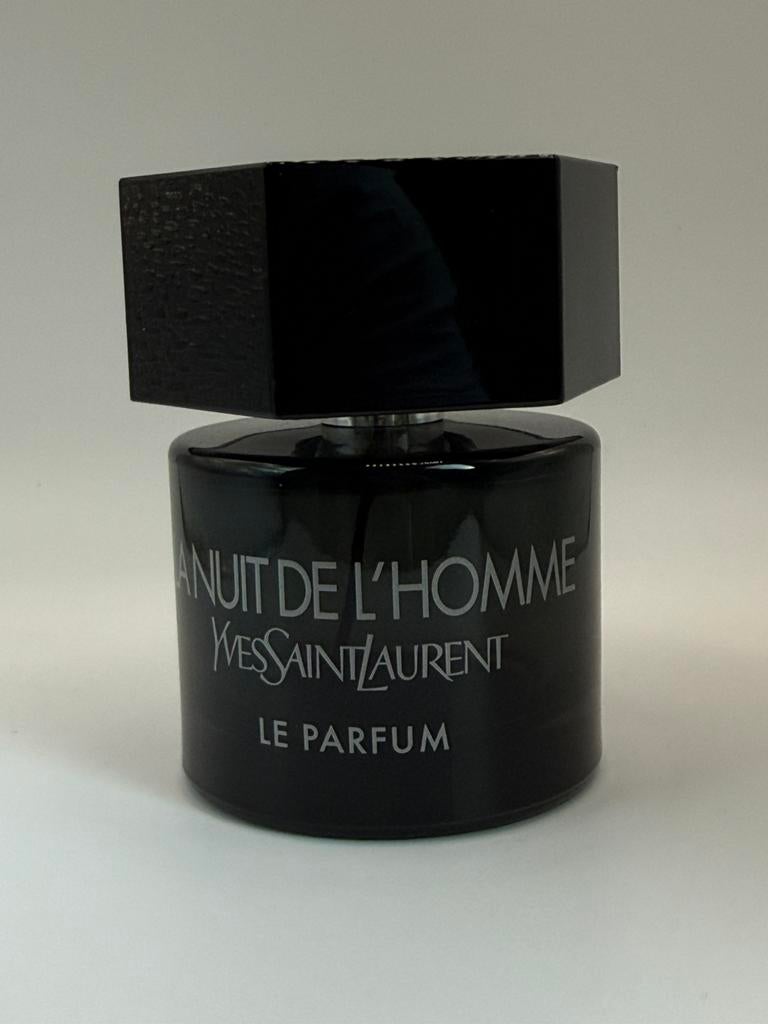 Yves Saint Laurent La Nuit de L'Homme Le Parfum lege fles, Verzenden, Zo goed als nieuw, Gehele gezicht